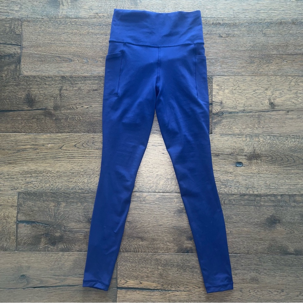 ATHLETA Salutation Stash High Rise 7/8 Legging